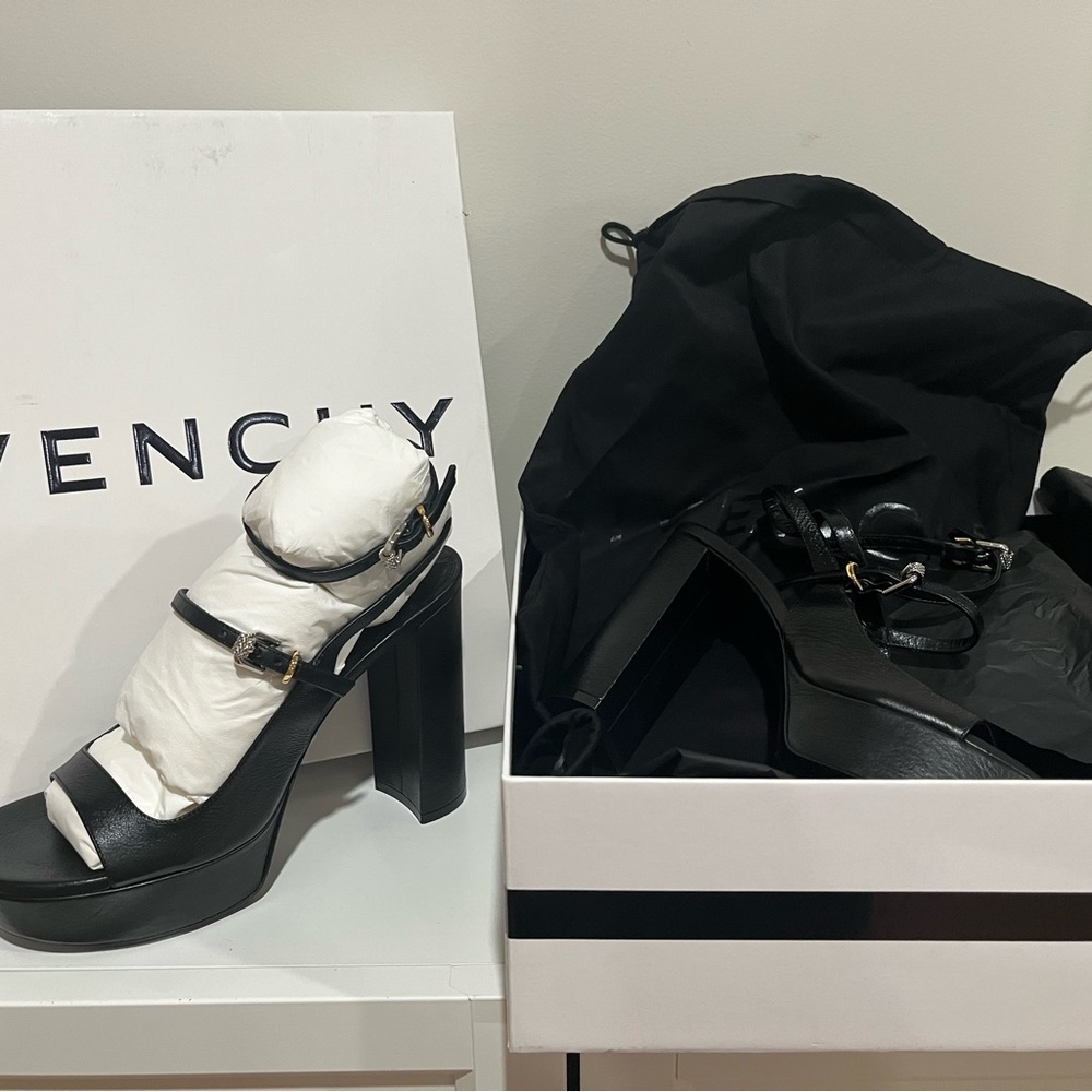 Givenchy Voyou Platform Black Sandals